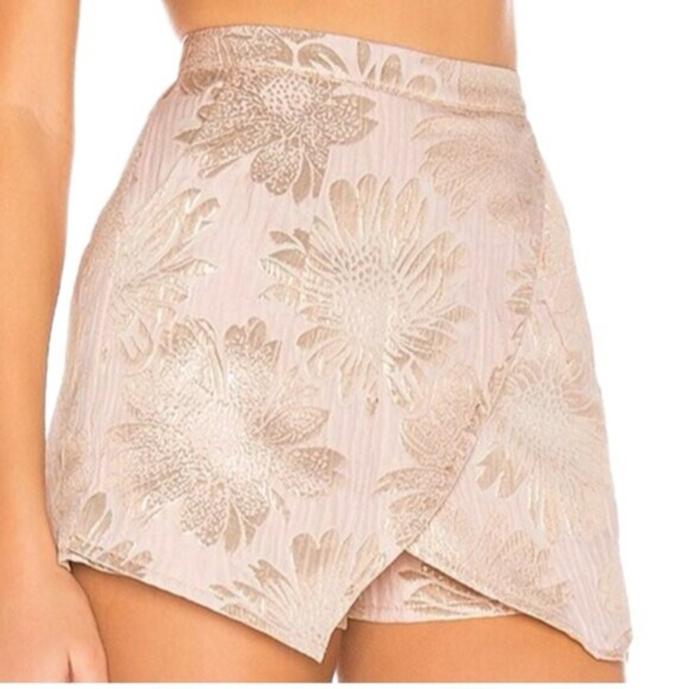 Superdown Metallic Floral‎ Brocade Skort Shorts Pastel Pink M Dressy Trendy